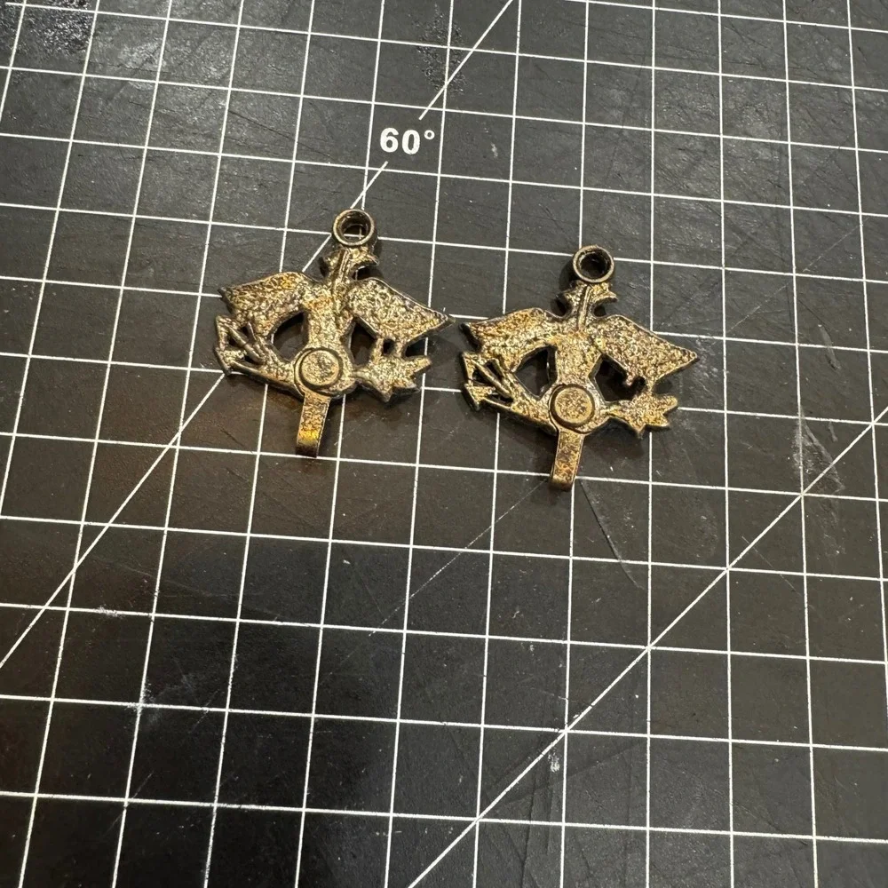 Vintage Eagle Wall Hooks Antique Bronze Cast Metal Patriotic Bird Decor Set of 2